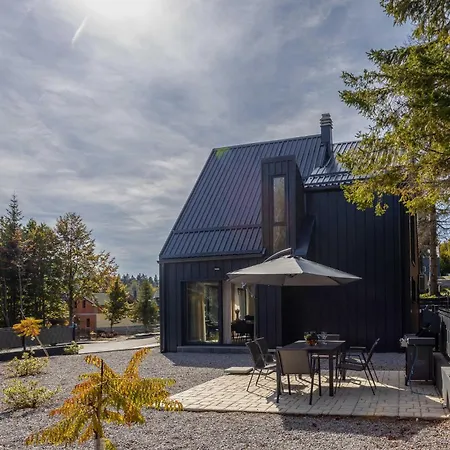 Feriehus In With Kitchen